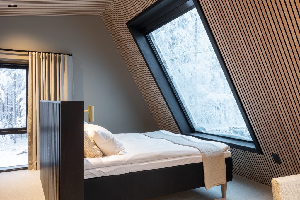 Lodge_bedroom1